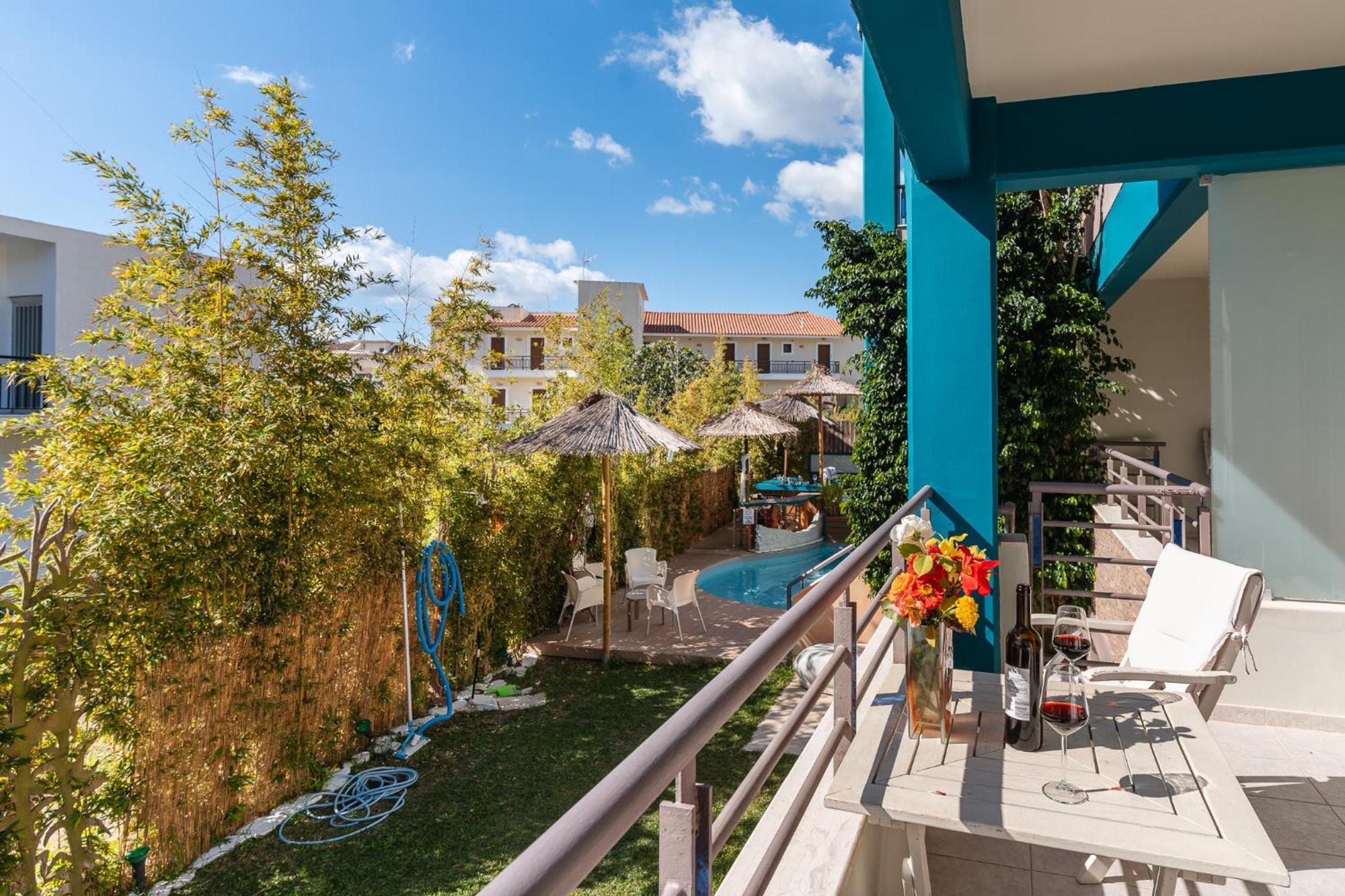 Sun George Aparthotel Finikounta Exterior photo